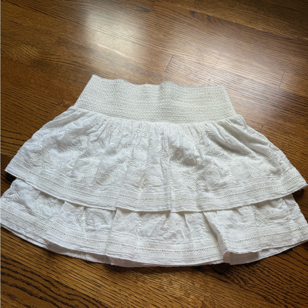 Alice + Olivia White Bethie Tiered Miniskirt